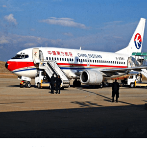 长春机场托运航空快运业稳步发展的原因是什么？